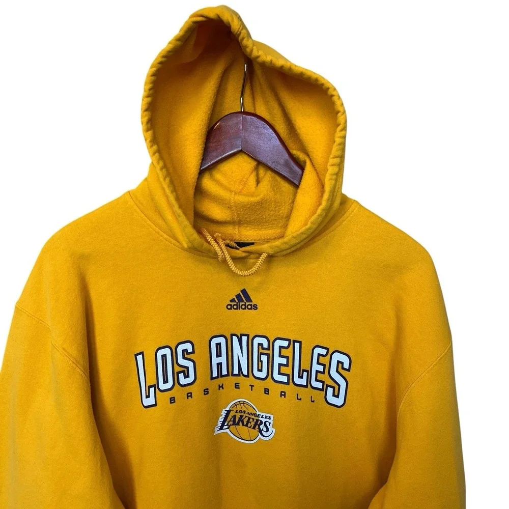 Adidas LA Lakers Mens Hoodie XXL Gold Graphic Basketball Sweatshirt Los Angeles